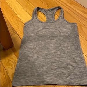 Lulu lemons tank top